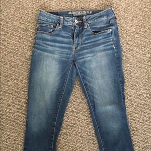 American Eagle Size 6 Jeans
